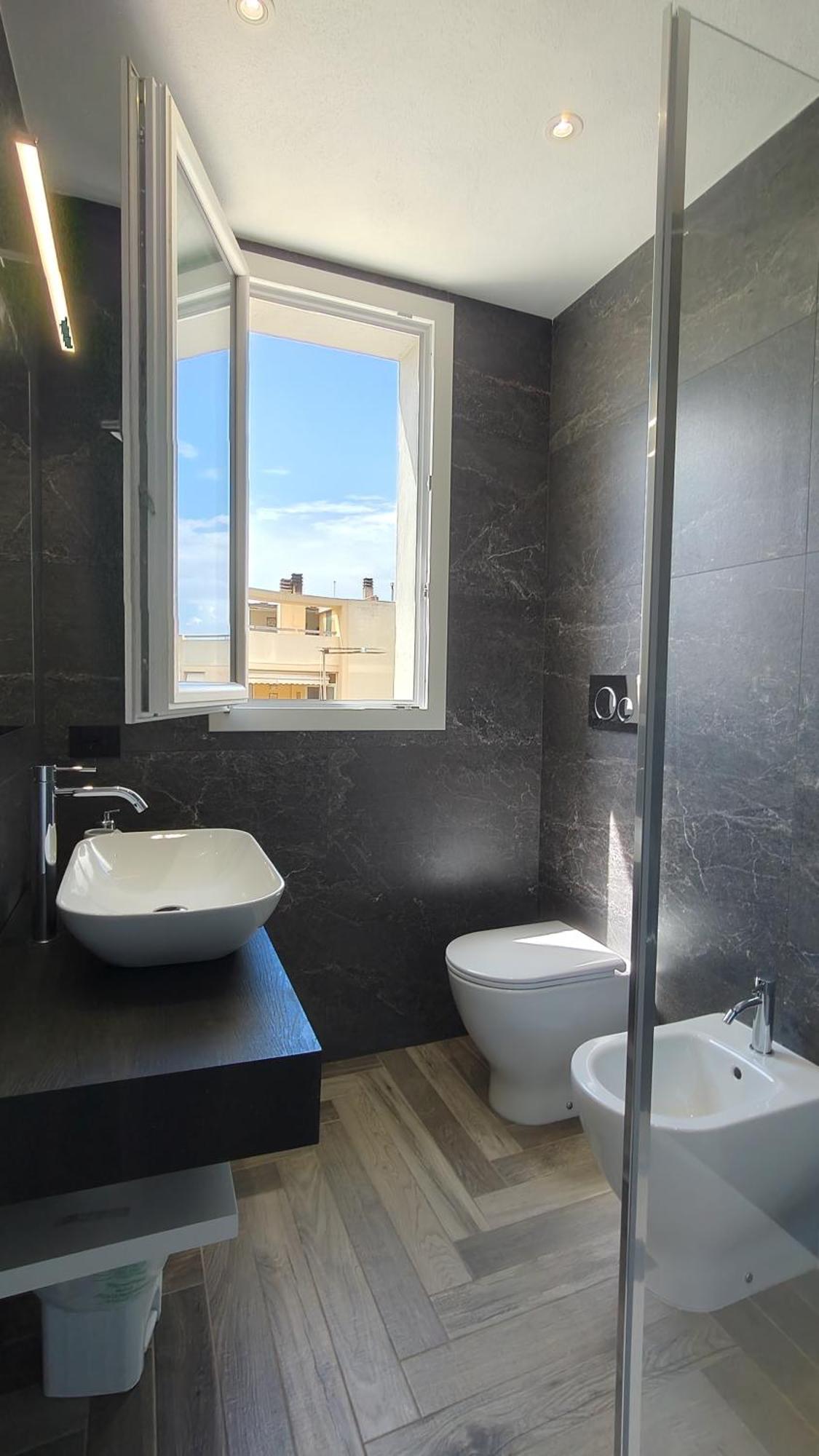 Stanza Idromassaggio 2 Hotell Quartu SantʼElena Eksteriør bilde